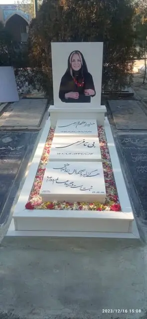 اولین تصویر از سنگ قبر زیبای بیتا فرهی