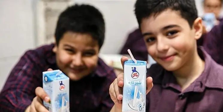 فراز و نشیب‌های ۲۳ساله توزیع شیر رایگان در مدارس 
