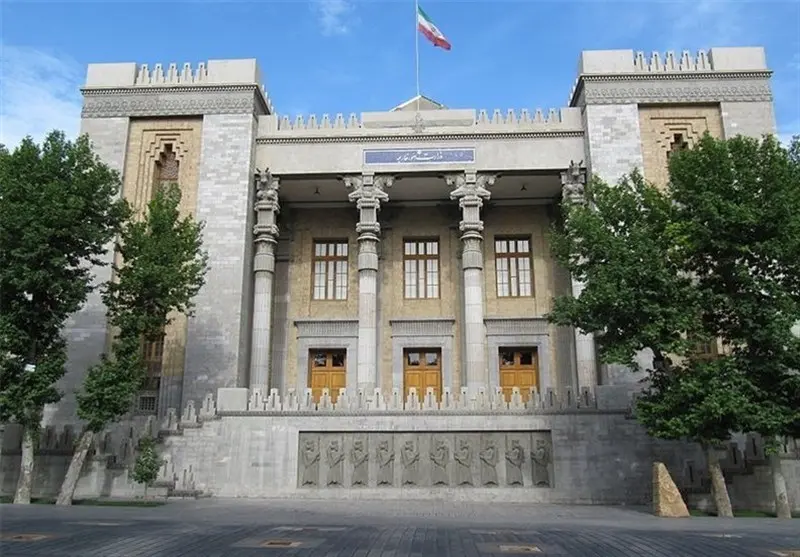 وزارت خارجه ایران سفرای انگلیس، آلمان و فرانسه را احضار کرد