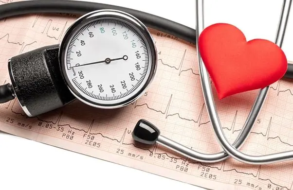 ecg-stethoscope-blood-pressure-device