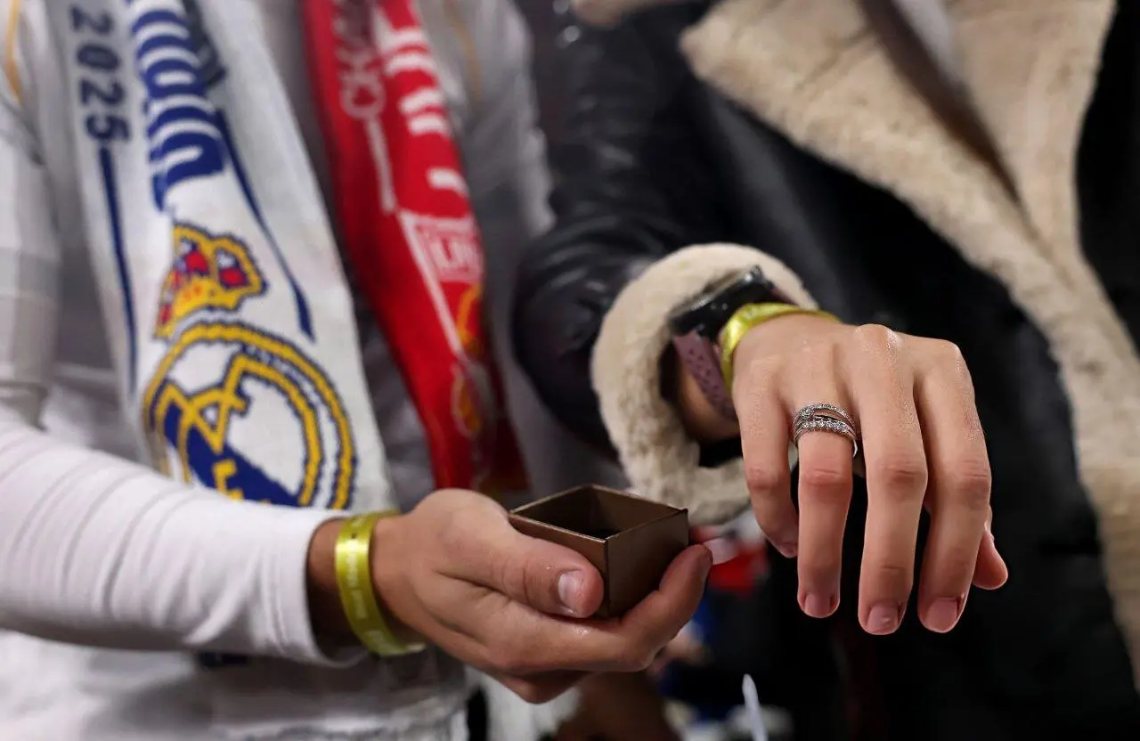 خواستگاری در استادیوم اروپا 1 استادیوم اروپا