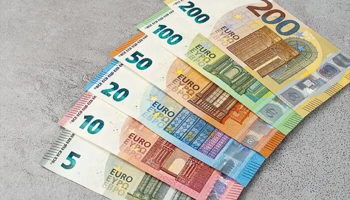 قیمت دلار و یورو امروز شنبه 1 اردیبهشت 1403 + جدول
