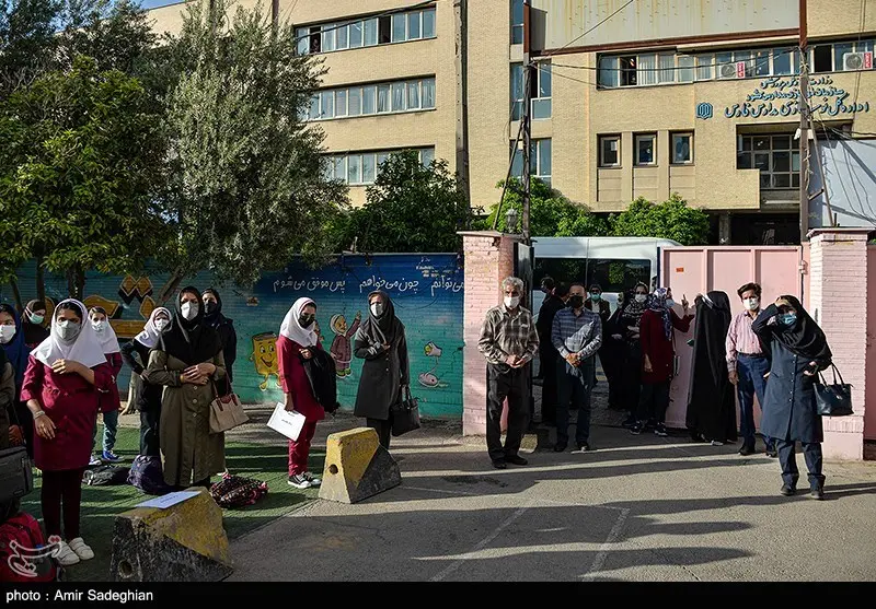 تحویل ندادن پرونده تحصیلی به مادران در برخی مدارس تهران