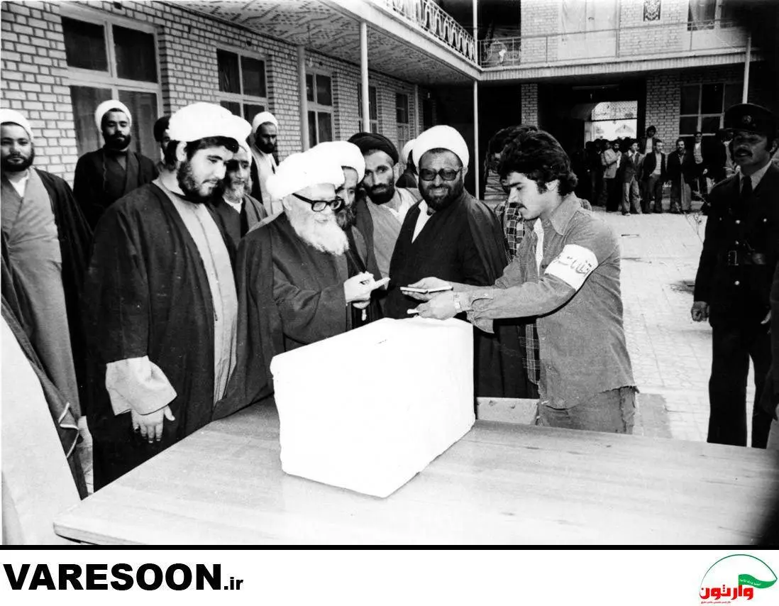 عکس دیده نشده از پدر برادران لاریجانی
