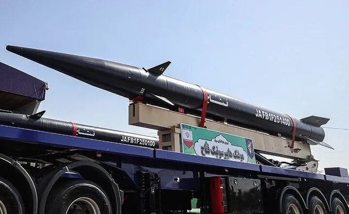 قدرت نمایی موشک هایپرسونیک ایران همزمان با شدت گرفتن حملات اسرائیل