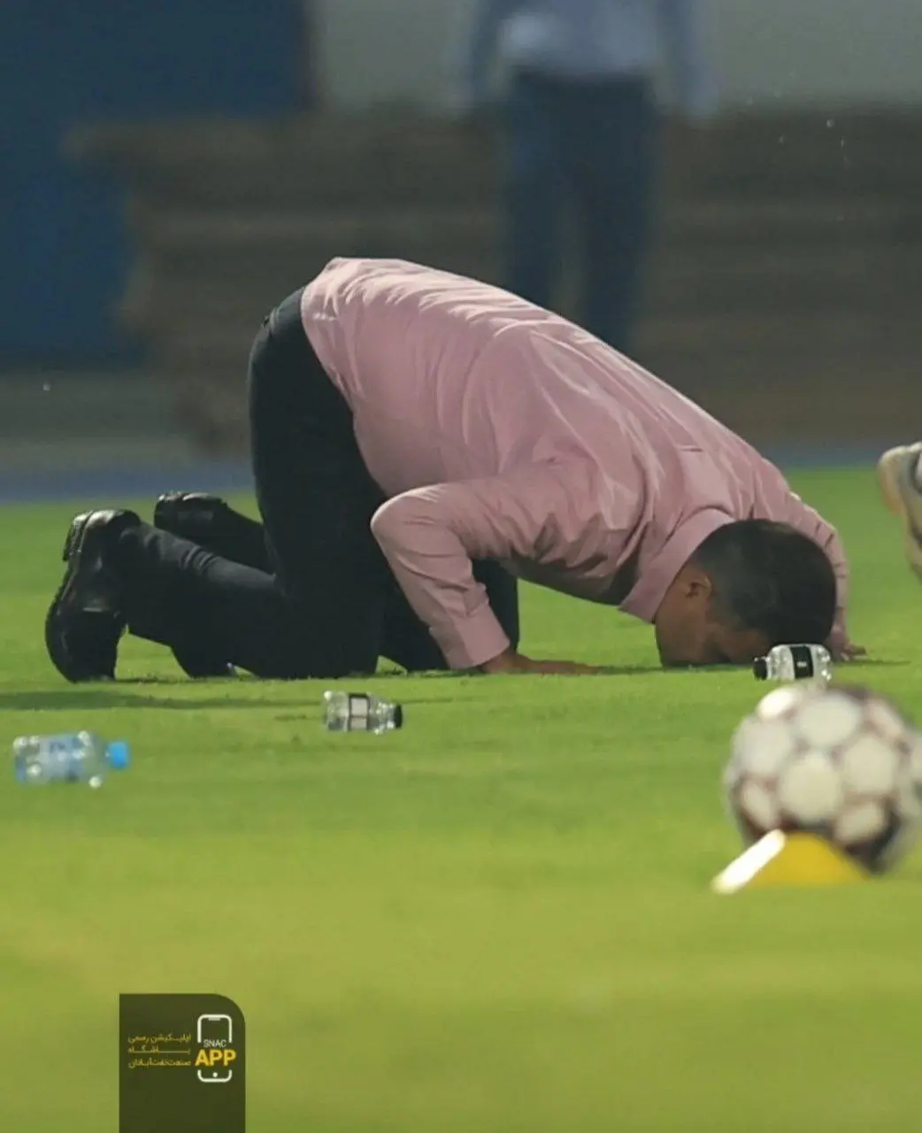 سرمربی صنعت نفت آبادان