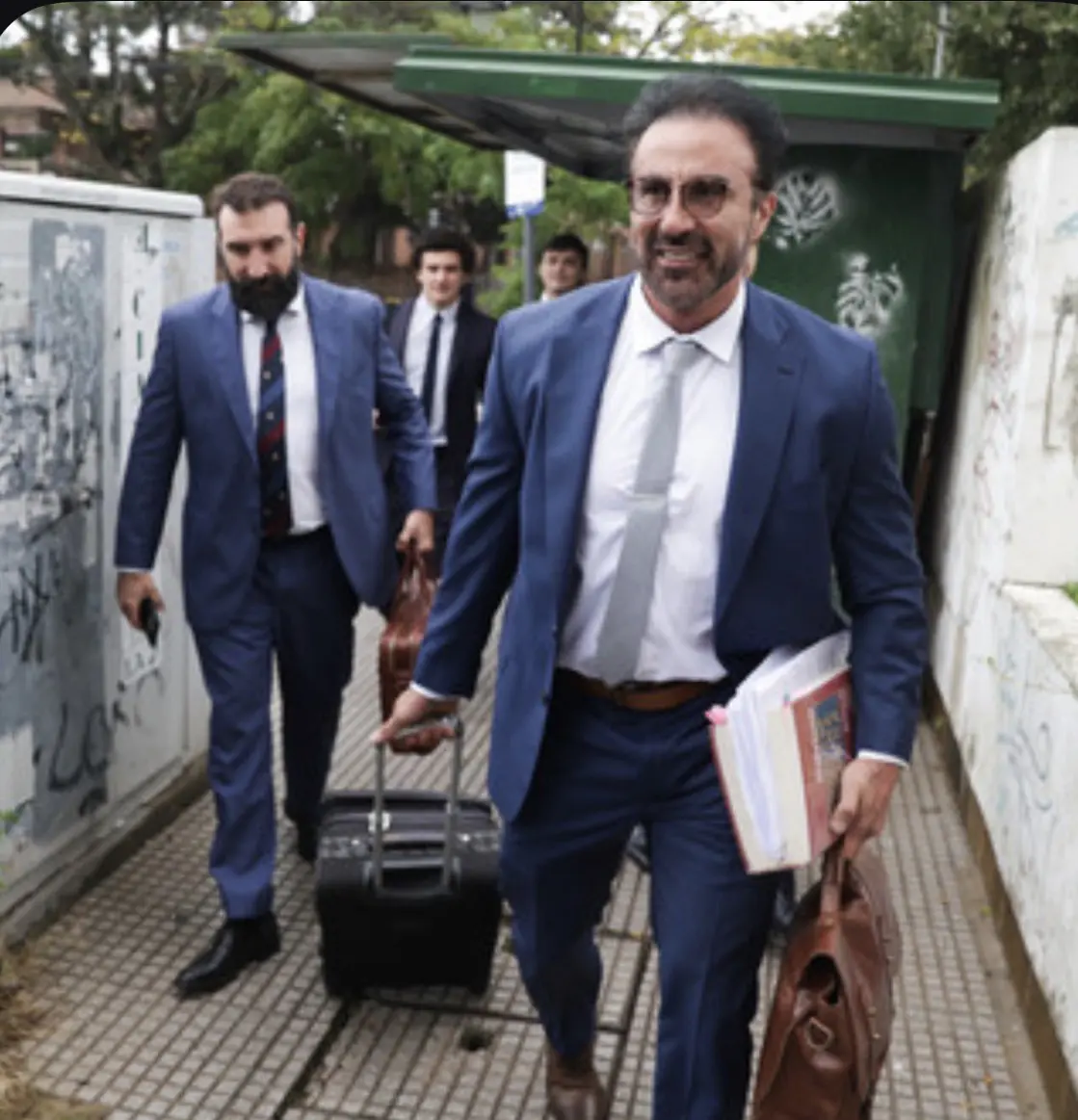 9064f371-e1a6-4836-bf18-3e4e9b6ce56e