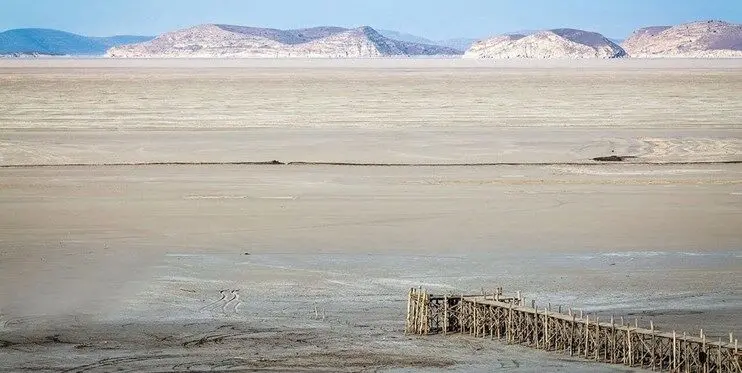 با بارش‌های اخیر دریاچه ارومیه یک قدم از مرگ دور شد