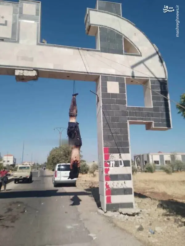 آویزان کردن جسد یک جنگجوی عرب توسط دروزی‌ها (+۱۶)