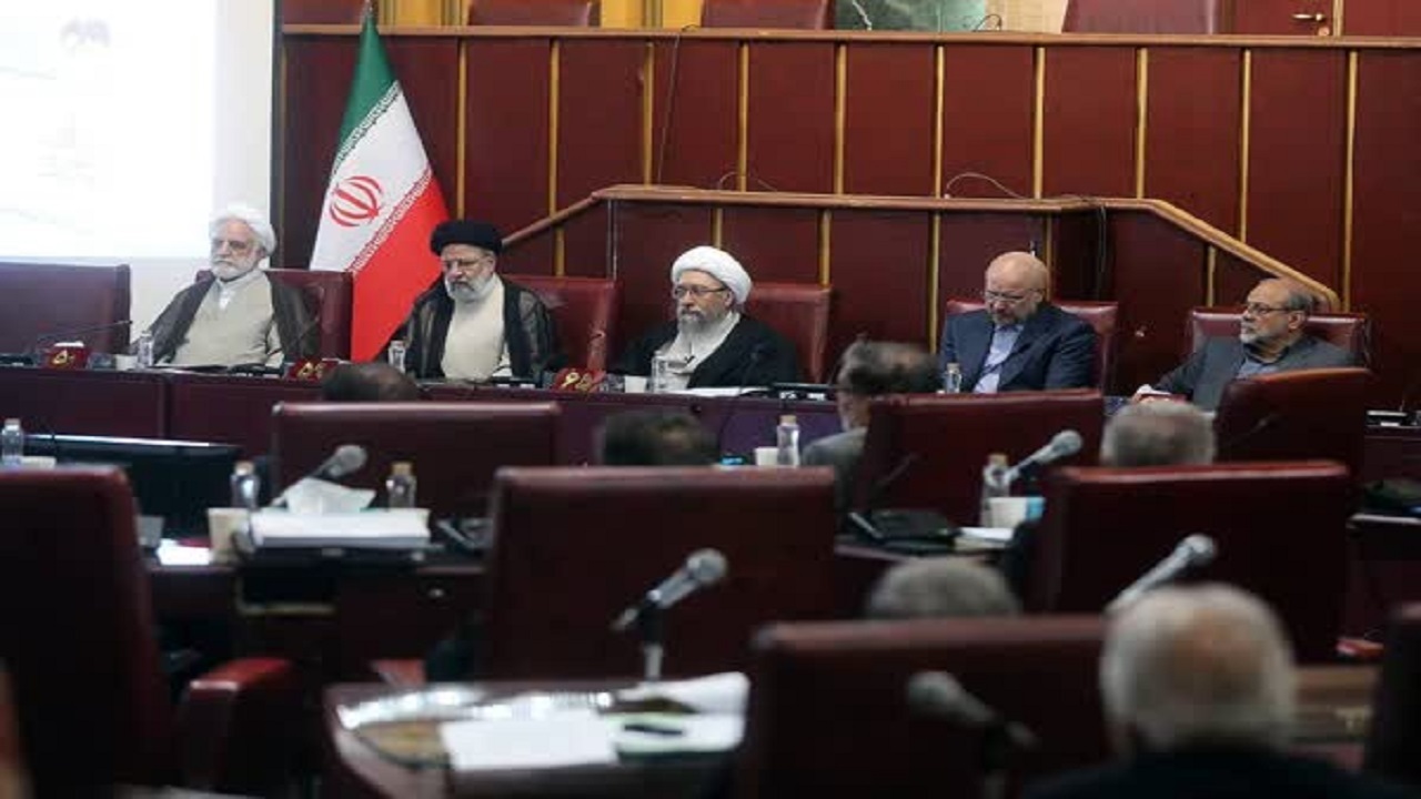 مجمع تشخیص با بندی از برنامه هفتم مخالفت