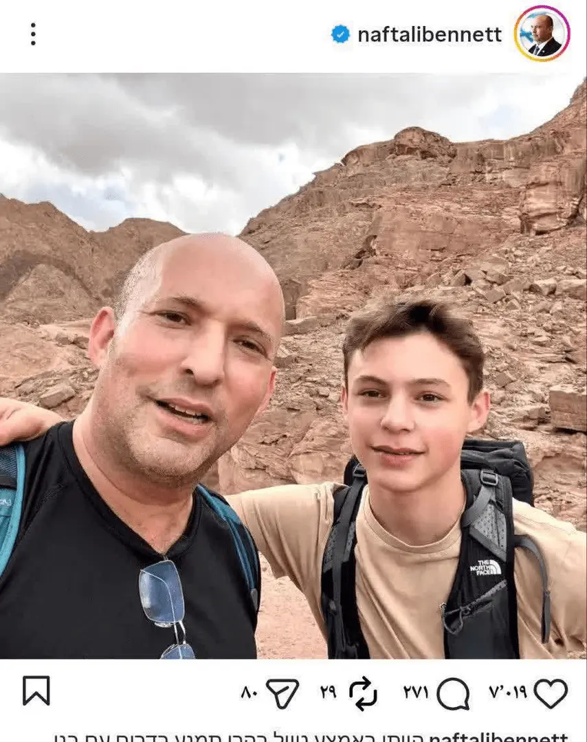 0749b9c6d98d4eeb89991439c93e331c