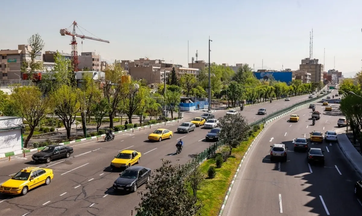 تغییر ساعات کاری و خلوتی خیابان‌های تهران