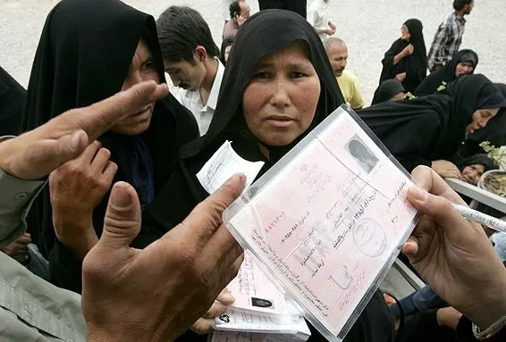  بیمه رایگان برای اتباع بیگانه؛ از محل کدام اعتبار و چرا؟