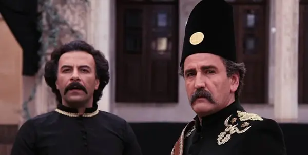 صالح میرزا آقایی بازیگر نقش حضرت والا در سریال بانوی عمارت 