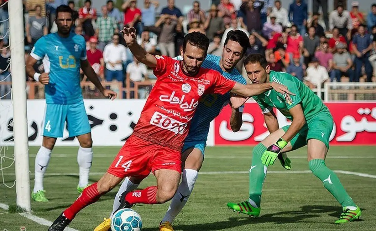 دربی تبریز به سود پرسپولیس تمام شد