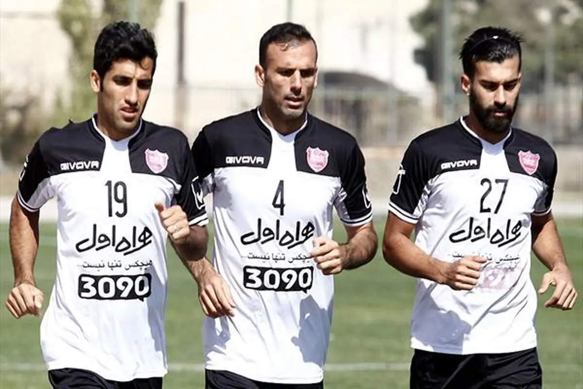 سلفی ملی پوشان در تمرین تیم فوتبال پرسپولیس/ عکس