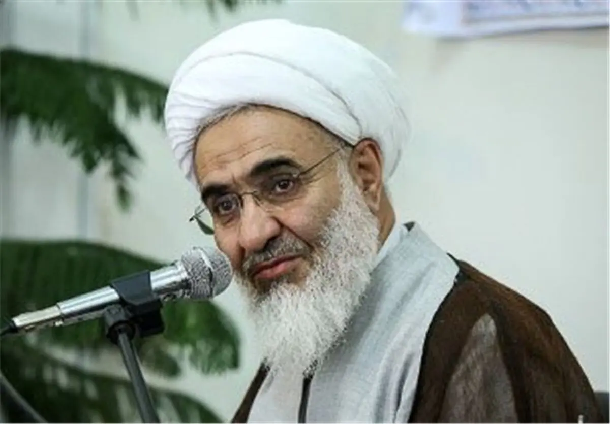 حقوق‌های نجومی سبب سلب اعتماد مردم از دولت شد 