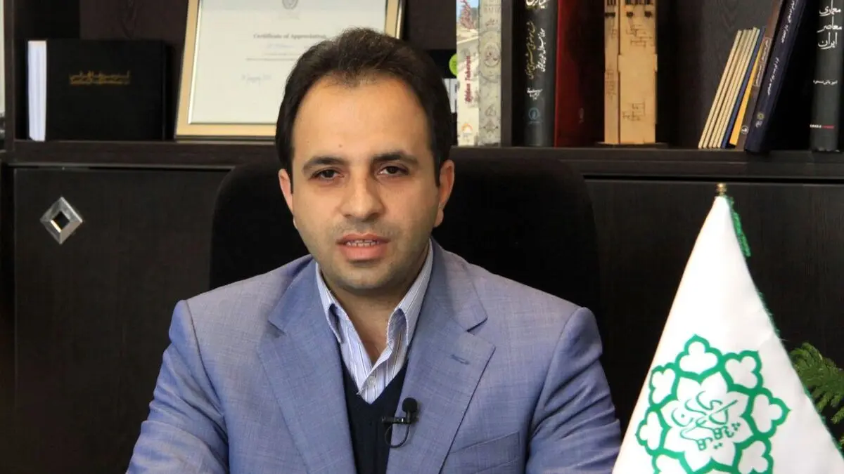 تندیس خیام در میدان محمدیه نصب می‌شود