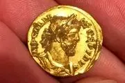 کشف سکه طلای ۲۰۰۰ ساله 