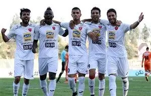 پرسپولیس از سپاهان سبقت گرفت