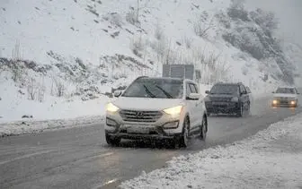 تردد روان در چالوس/ بارش برف و باران در البرز و تهران
