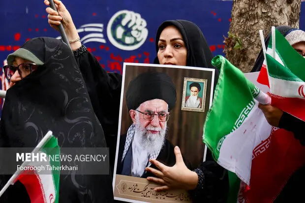 راهپیمایی یوم الله ۱۳ آبان در تهران/گزارش تصویری