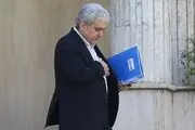 سورنا ستاری استعفا کرد