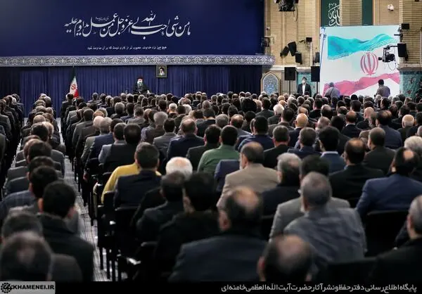 دیدار کارآفرینان، تولیدکنندگان و دانش بنیان‌ها با رهبر انقلاب/گزارش تصویری