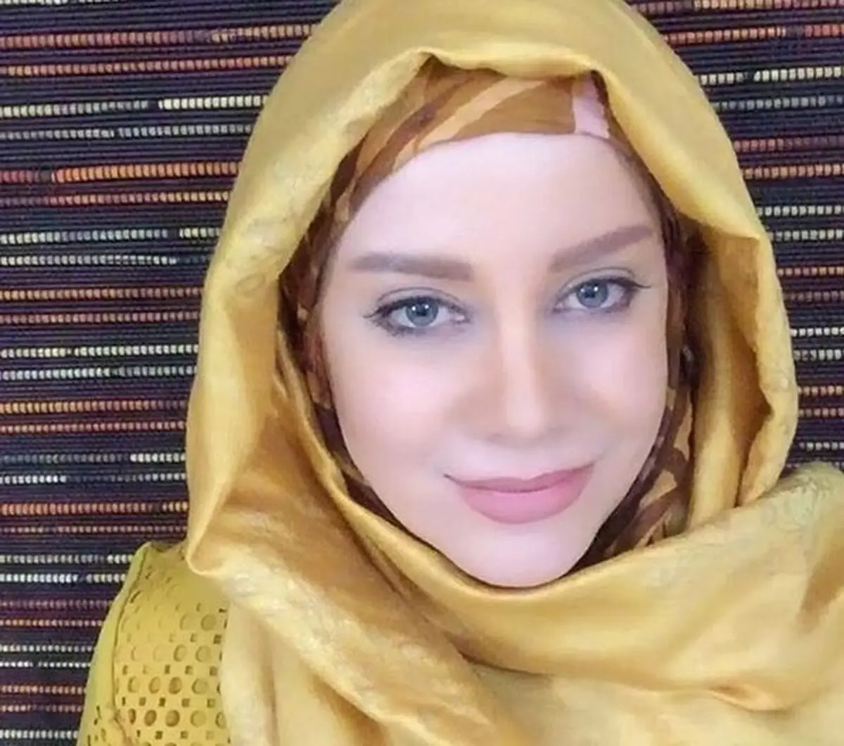  شراره رخام در کنار خواهران منصوریان /عکس