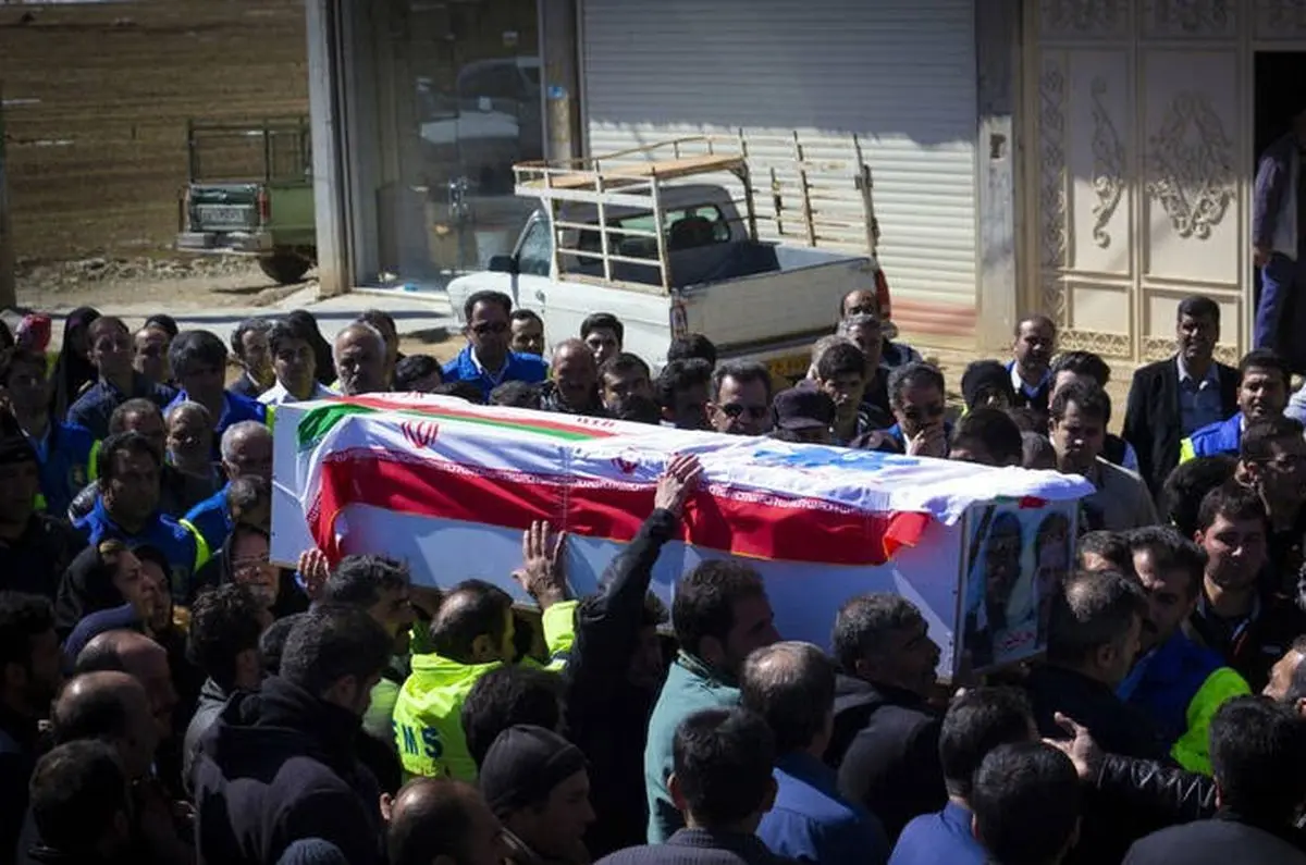 تشییع جانباختگان سقوط بالگرد اورژانس/ عکس