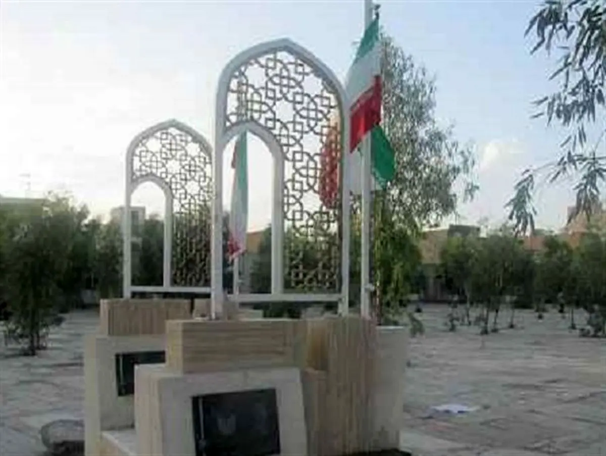 دریاچه نمک قم مدفن برخی شهداست