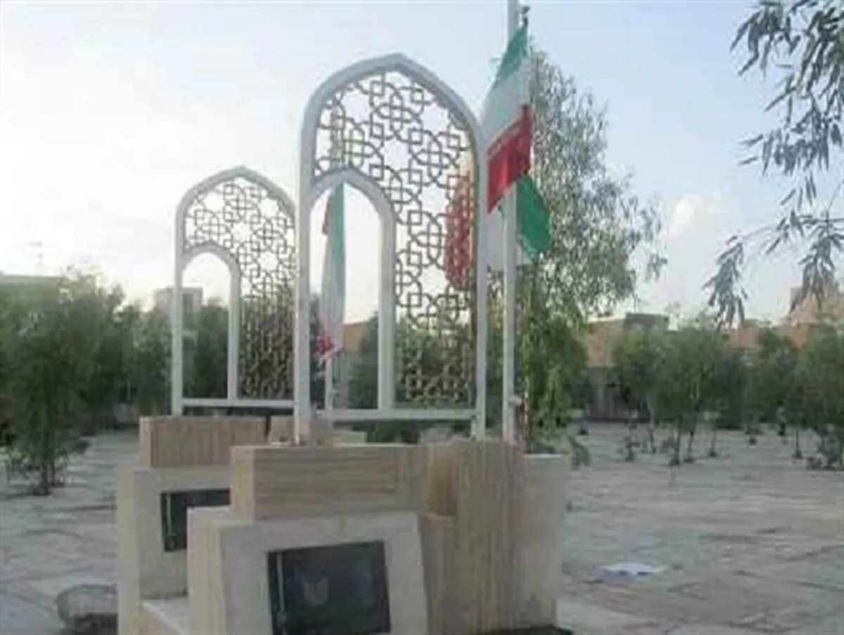 دریاچه نمک قم مدفن برخی شهداست