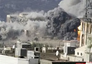 مناطق مسکونی استان صنعا زیر حملات توپخانه ای ائتلاف سعودی