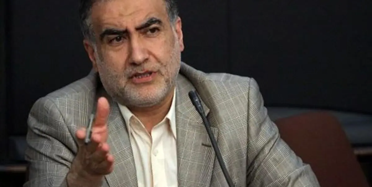 مجلس ضعیف در برابر تخلفات دولت ایستادگی نمی‌کند