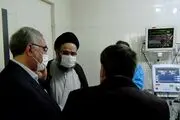 عیادت وزیر بهداشت از آیت‌الله علوی‌گرگانی از طرف رهبر انقلاب