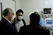 عیادت وزیر بهداشت از آیت‌الله علوی‌گرگانی از طرف رهبر انقلاب