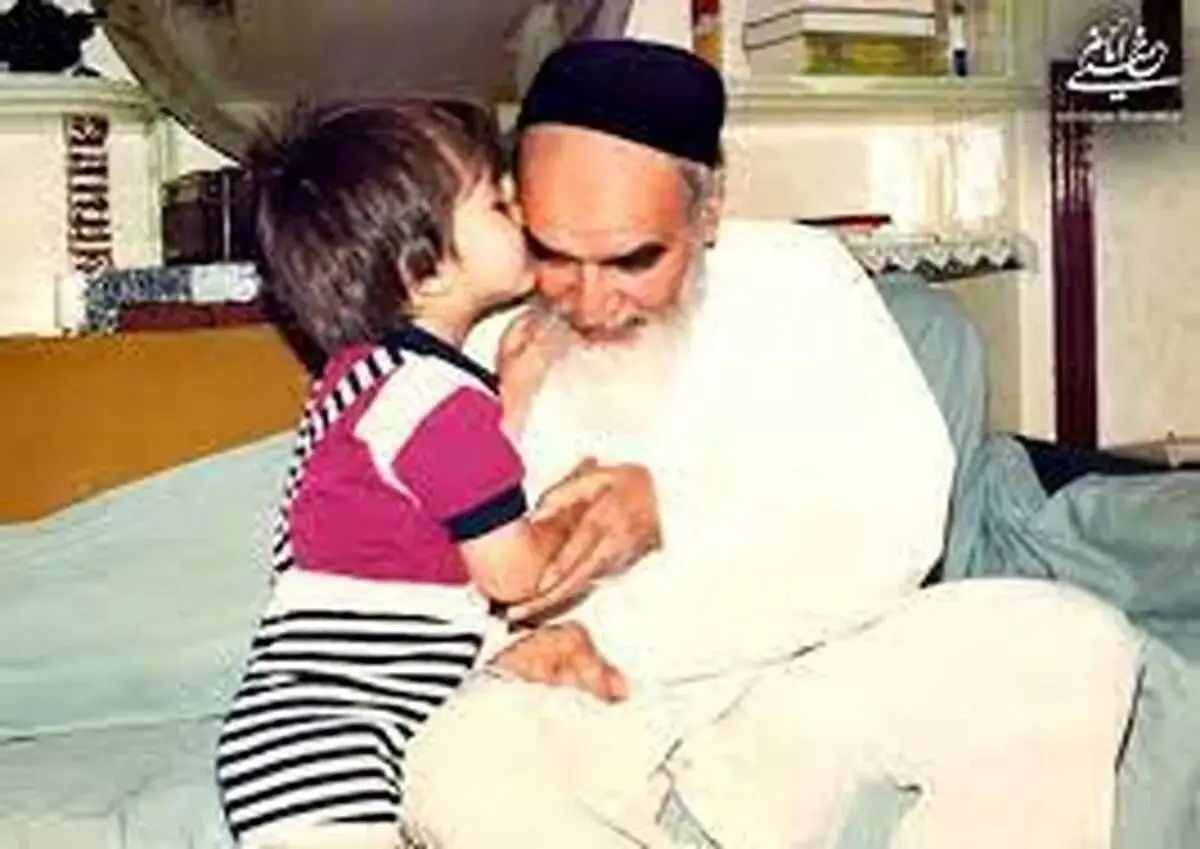 سید حسین خمینی نوه امام(ره) بر روی ویلچر خبرساز شد
