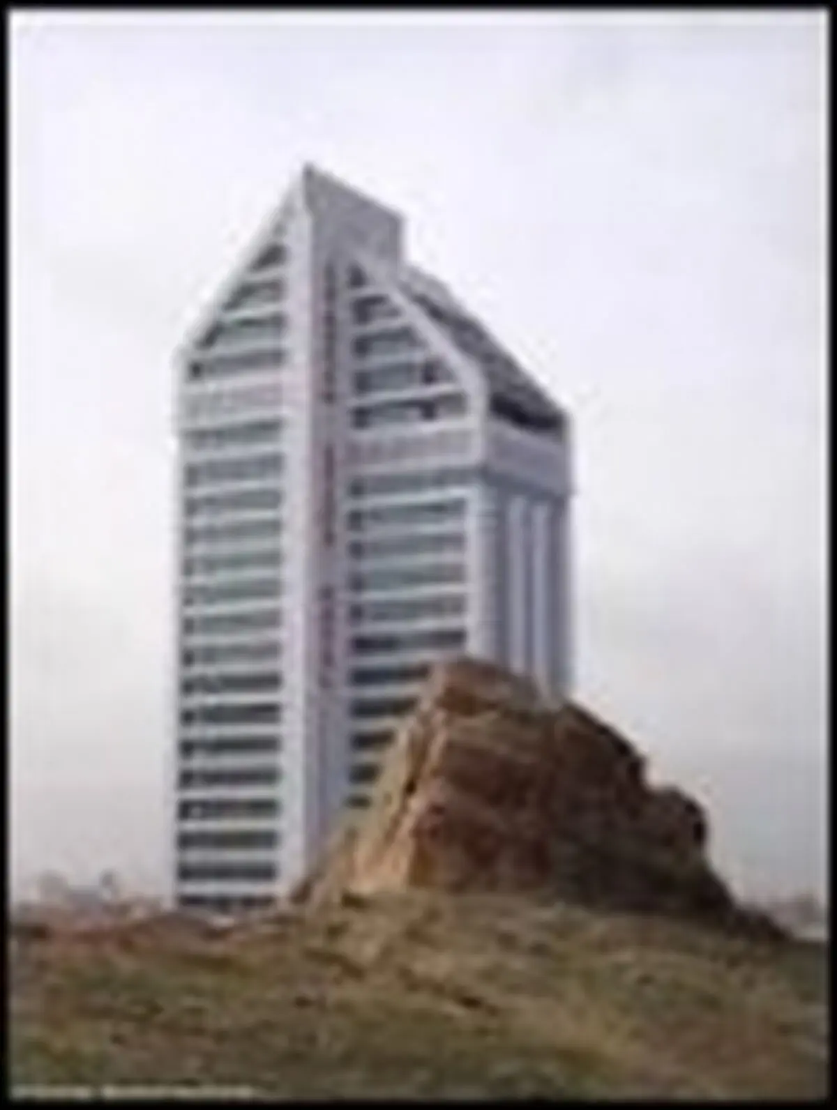 در طبقه ۲۲ هتل چمران شیراز چه خبر بود؟!