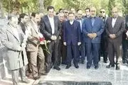 ادای احترام وزیرارتباطات به مقام شامخ شهدای لرستان 