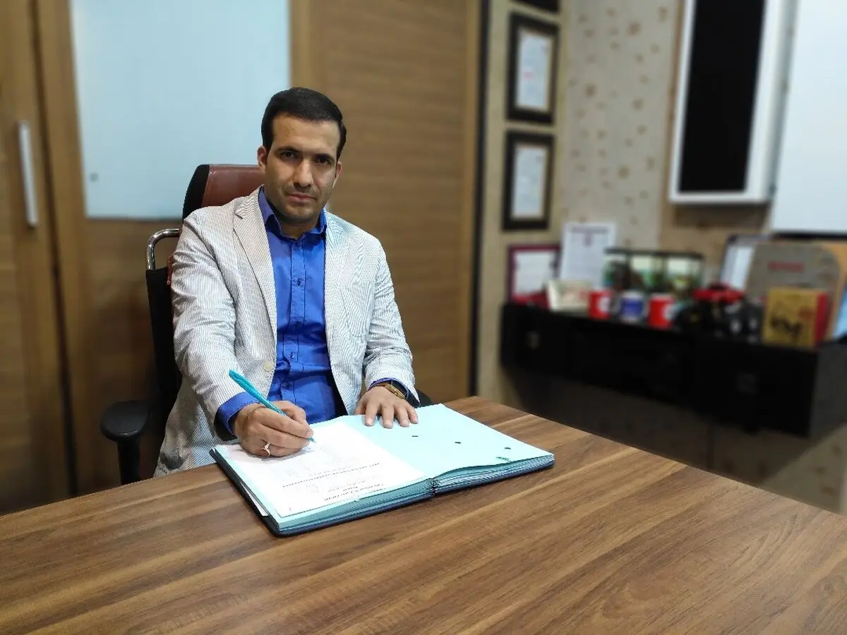 جوانان سرباز خط مقدم جبهه اقتصاد مقاومتی هستند