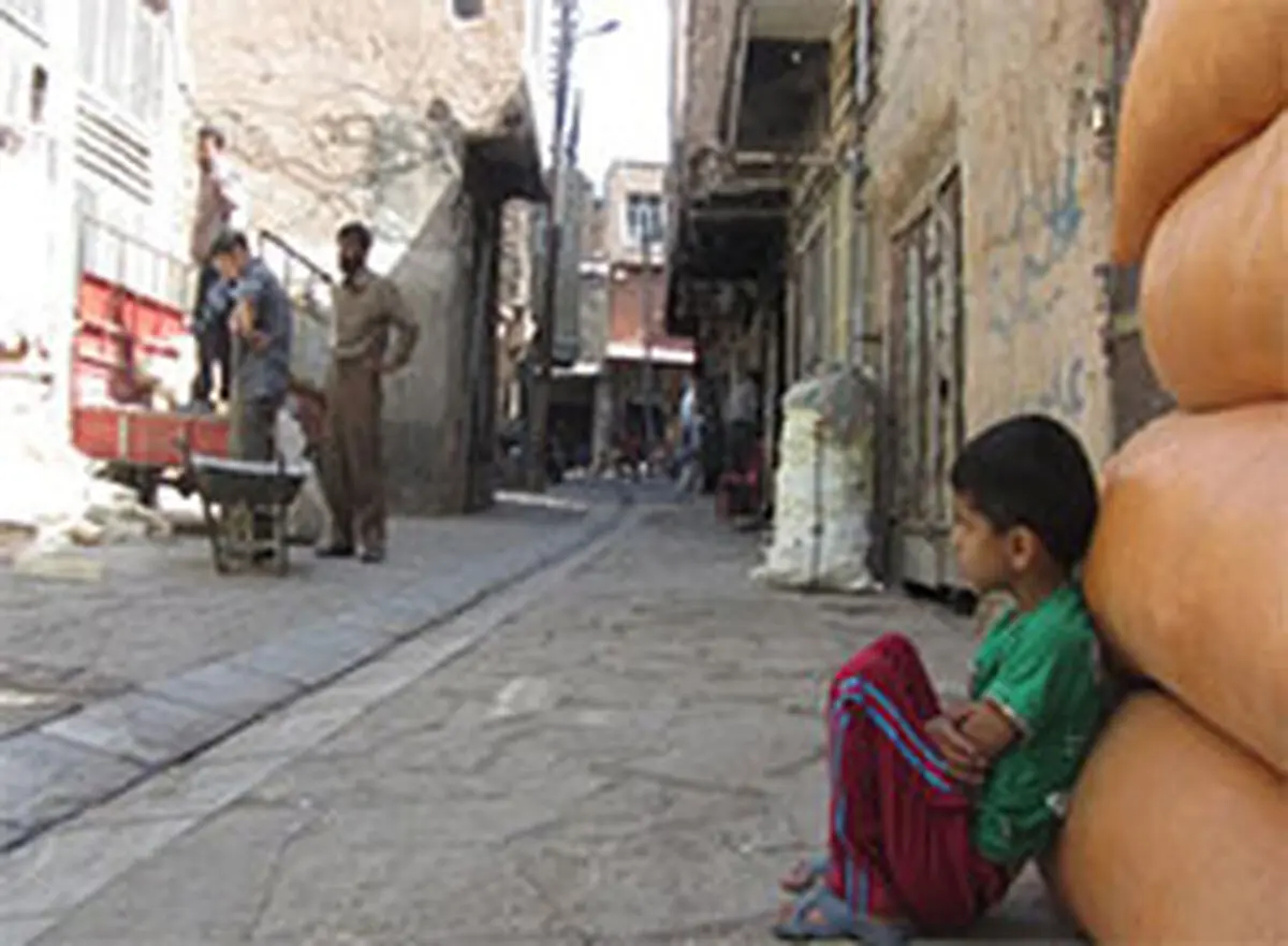 مردم کوی: بجای عکس گرفتن مشکلات ما را حل کنند