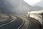 تلاش شبانه‌روزی برای بازگشایی راه‌آهن خوزستان/ عکس