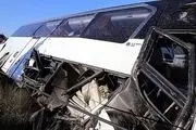 واژگونی اتوبوس مسافربری در فارس