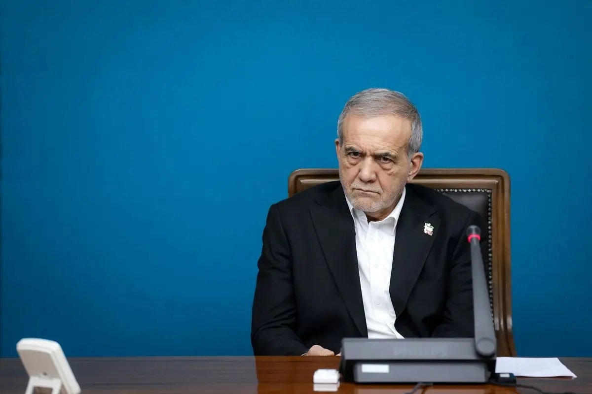 پزشکیان: هم ایران را تهدید میکنند هم میگویند مذاکره کنیم