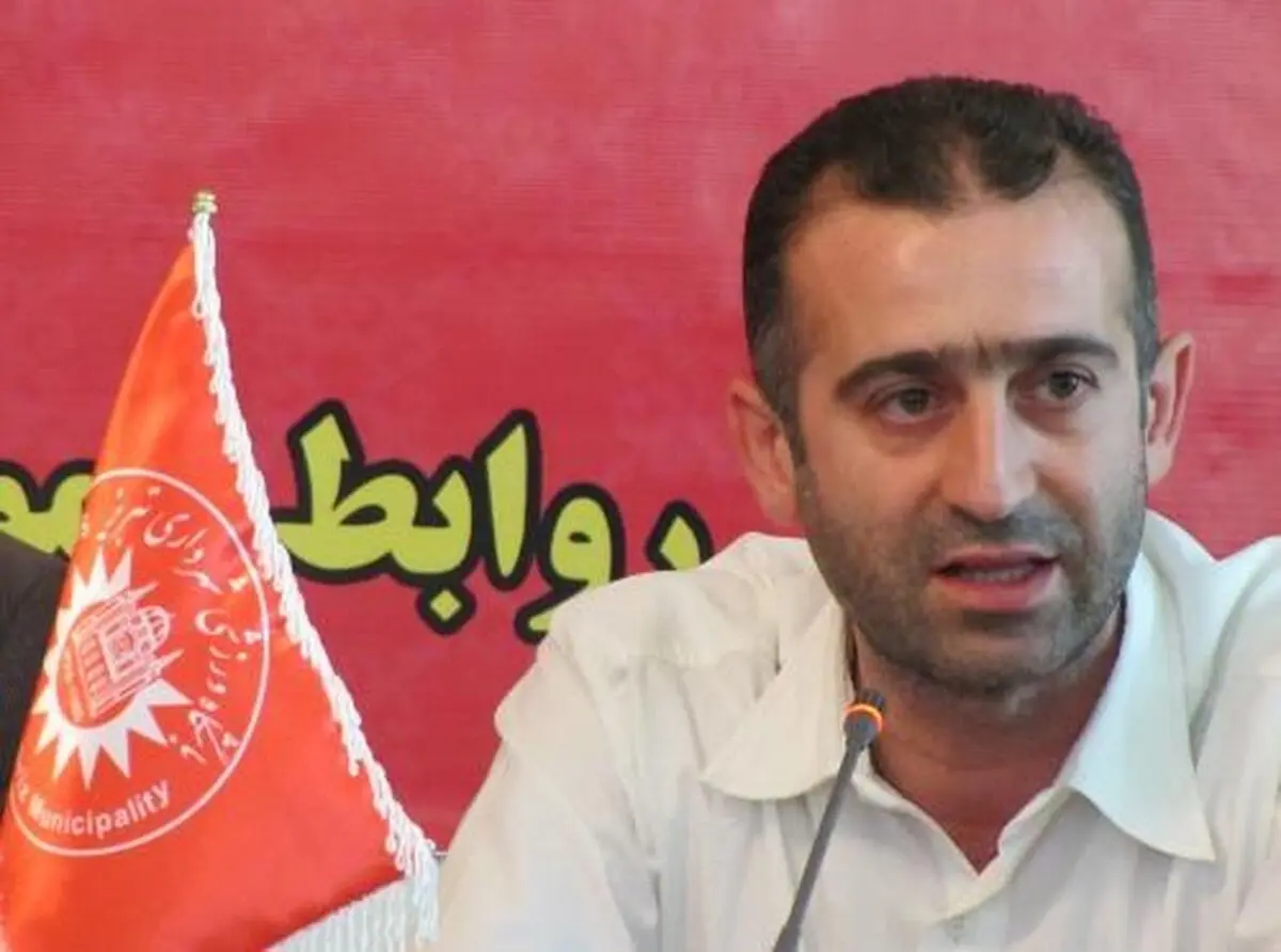 پرسپولیسیم، اما عاشق تیمی‌ هستم که در آن کار می‌کنم