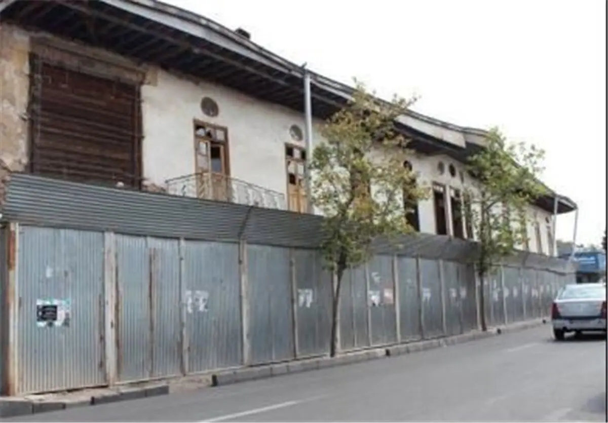 چوب حراج بر سر نخستین هتل ایران