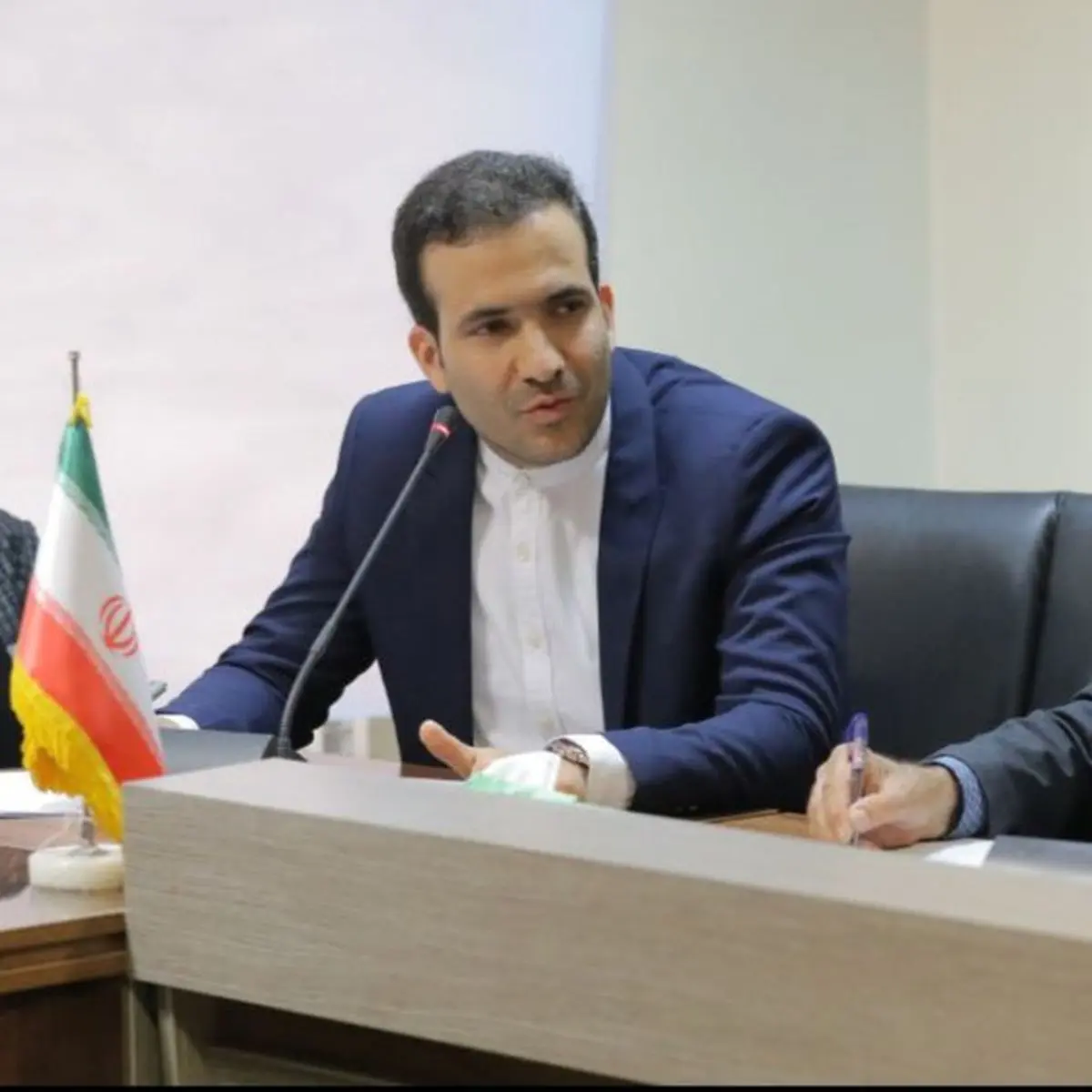 ضرورت حمایت بیشتر از رایزن اقتصادی