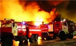 آتش‌سوزی گسترده در کارخانه قیرسازی