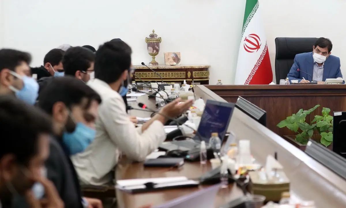 دانشجویان با تشکیل هسته های مشاوره ای به دولت کمک کنند