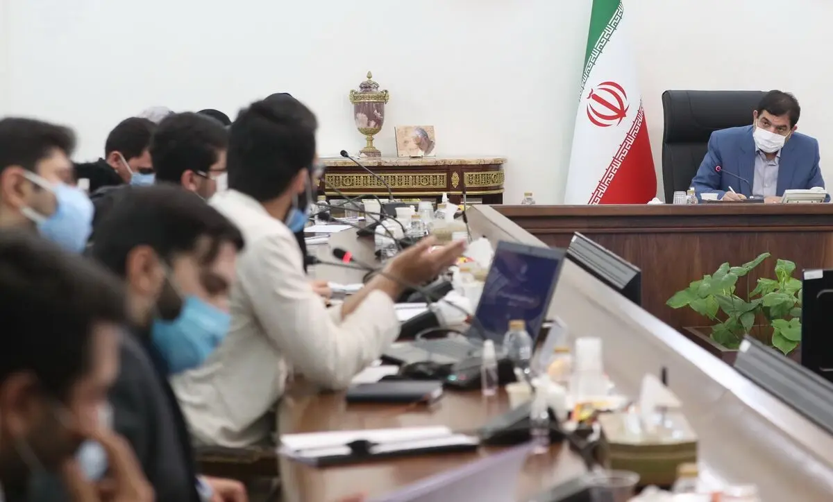 دانشجویان با تشکیل هسته های مشاوره ای به دولت کمک کنند
